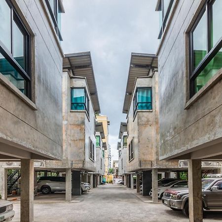 Matini Ratchada 32 Hotel Bangkok Kültér fotó